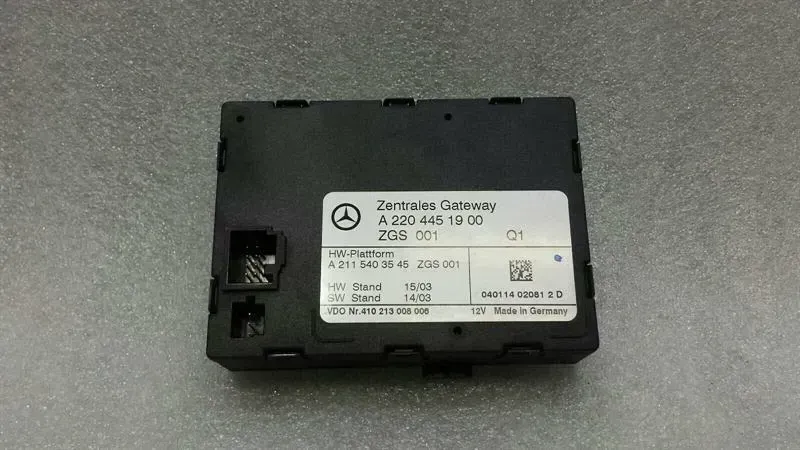 Mercedes SL R230 electronic module A2204451900 control unit gateway