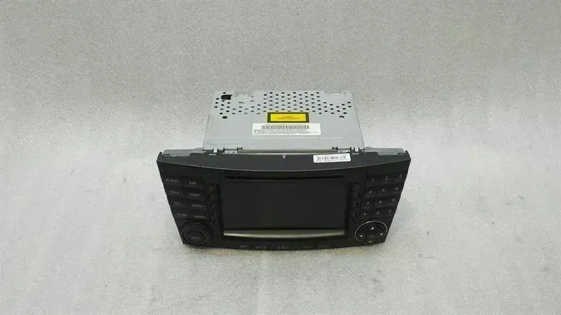 Mercedes E Class W211 Navigation Monitor A2118202797 Sat Nav Display Screen