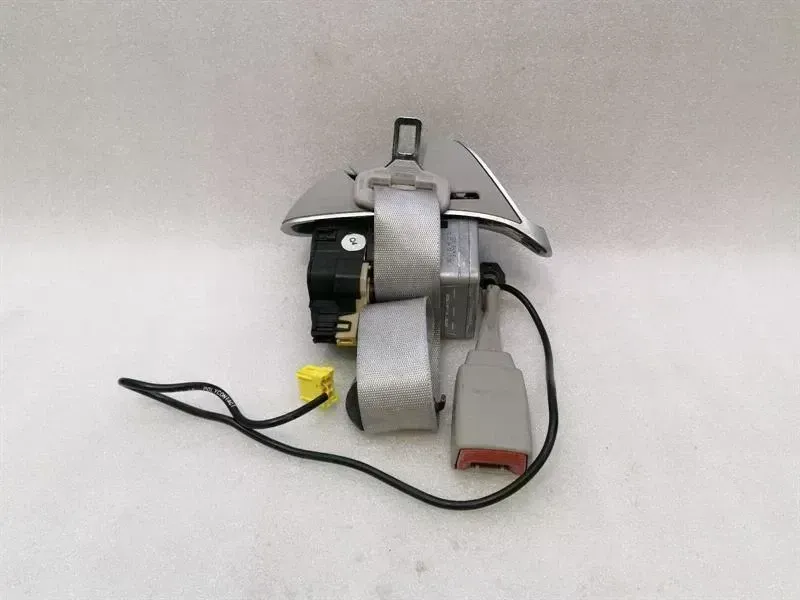 Mercedes SL R230 front right seat belt A2308600485 seat belt belt front