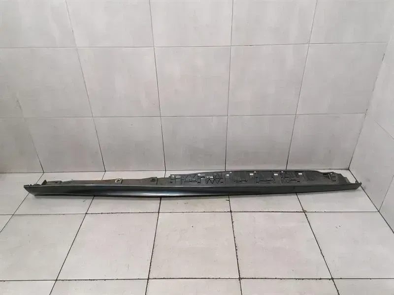 Audi R8 Type 42 V10 5.2 Spyder Side Skirt 420853856D RIGHT Side Skirts
