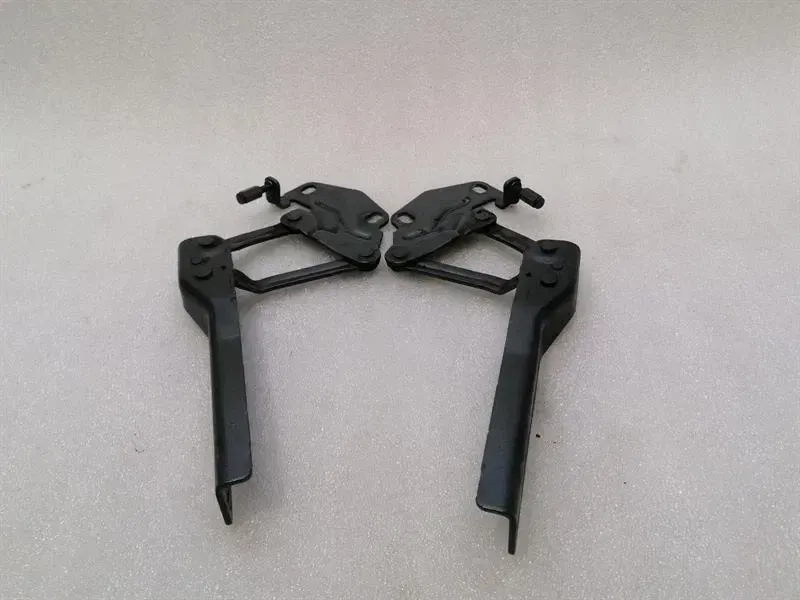 Audi R8 Type 42 V10 5.2 Spyder Bonnet Hinge Set 420823326 Hood Hinge Set