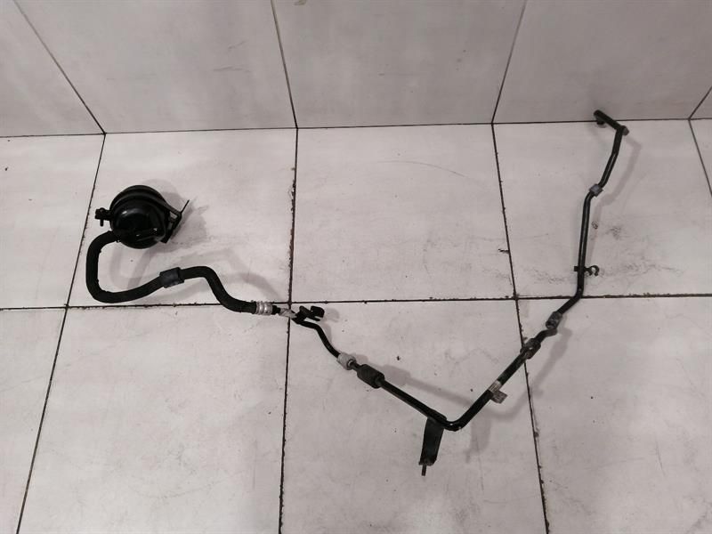Audi R8 Type 42 V10 5.2 Spyder Pipe 427422857G Hose