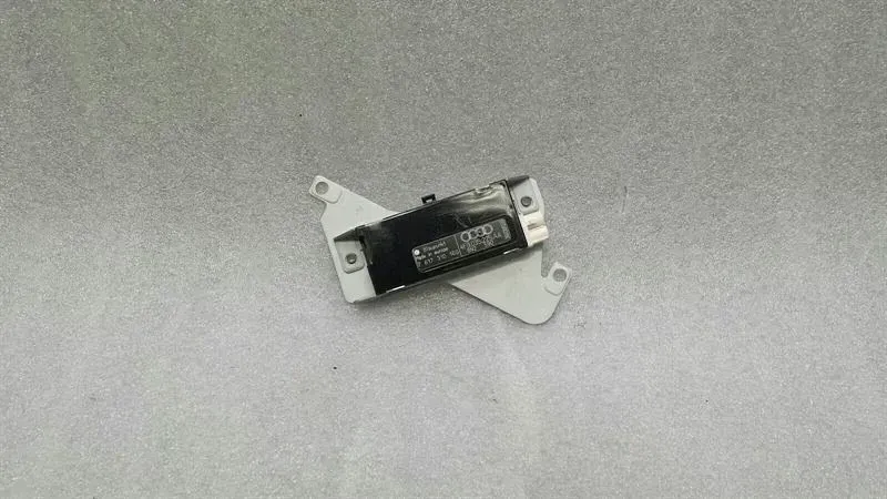 Audi RS6 4F Aerial / Antenna 4F9035225AA Antenna
