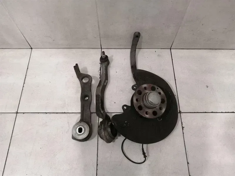 Mercedes SL R230 Right Front Hub Set A2113303820 Wheel Bearing Housing Front Re Set