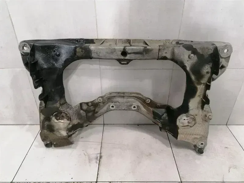 Mercedes SL R230 Beam Subframe Front A2306280157 Front Axle Carrier