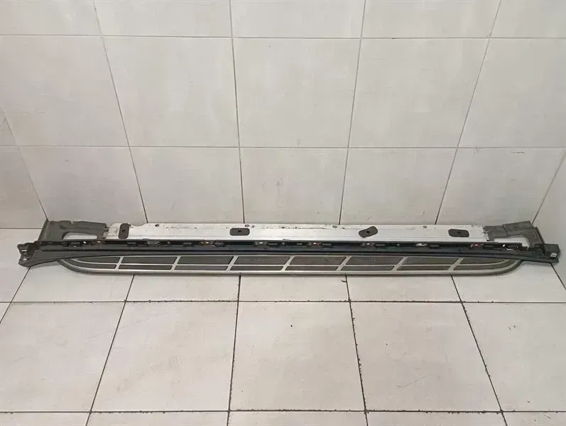 Porsche Cayenne 958 92A side skirt 95855984800 side skirts