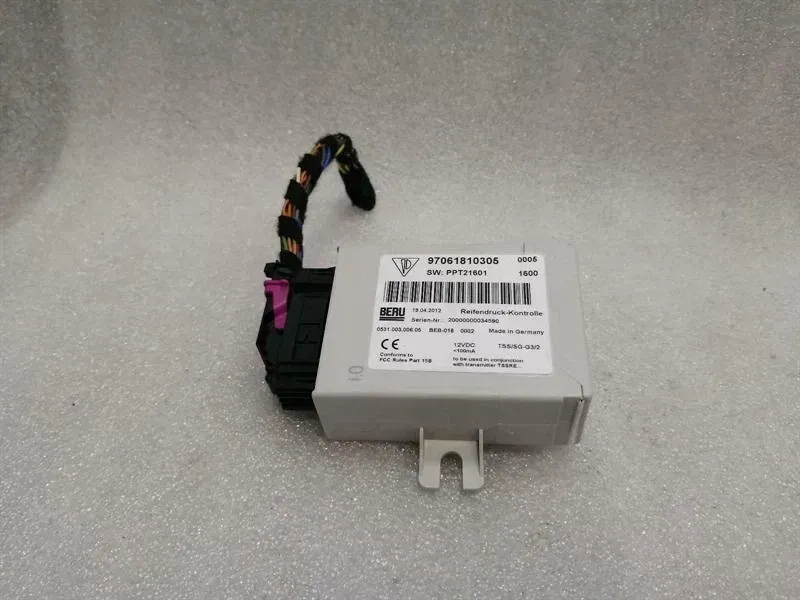 Porsche Panamera 970 RDK Electronic Module 97061810305 Control Unit RDK