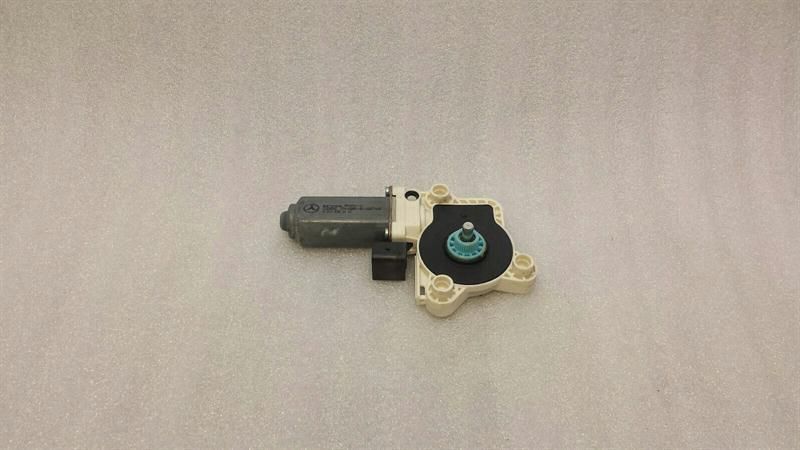 Mercedes E Class W211 door window engine A2118202442 power window motor