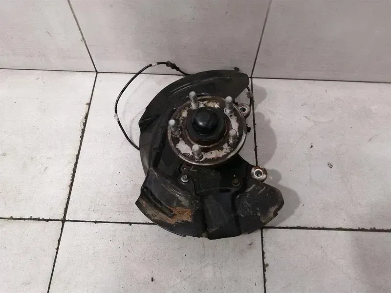 Ford Mustang MK6 S550 Left Front Hub FR3Z-3106-A Wheel Bearing Case Front Left