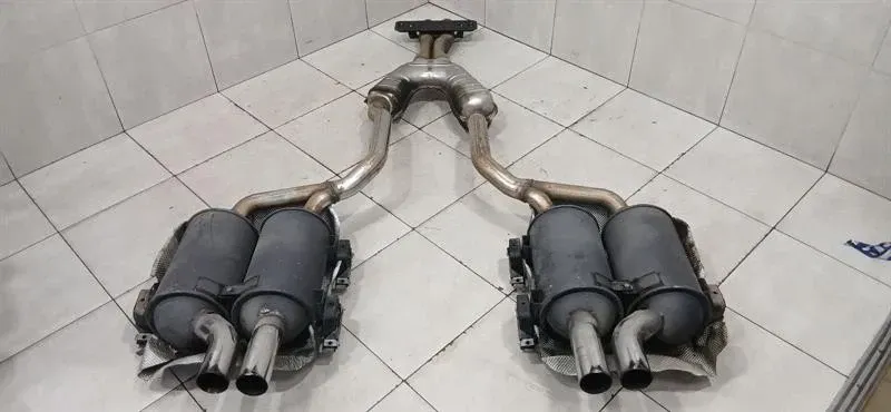 BMW 5 M5 E39 OEM Exhaust Silencer 18101406814 Exhaust Silencer
