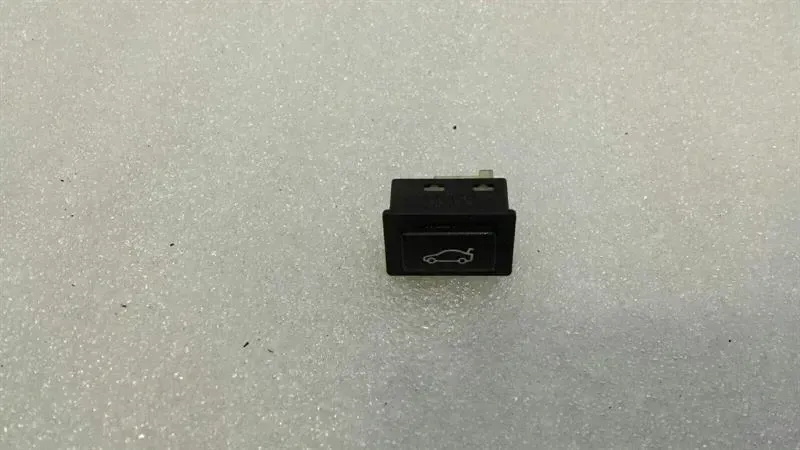 BMW 6 Series E63 Boot Switch 6921846 Tailgate Switch