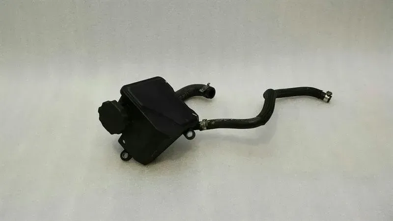 Mercedes CLS W219 Power Steering Fluid Reservoir A0004602283 Servo Oil Tank -