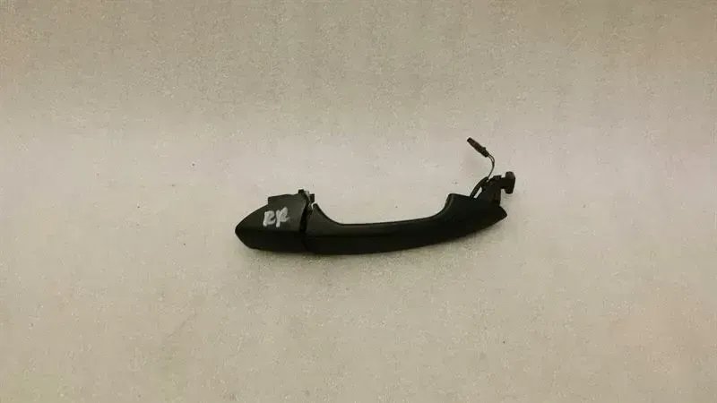 Mercedes S-Class W221 RRH Door Handle A2217600670 Rear Door Handle RE Keyless Go