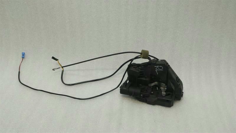 Mercedes E Class W211 RLH door lock A2117301135 door lock rear left keyless