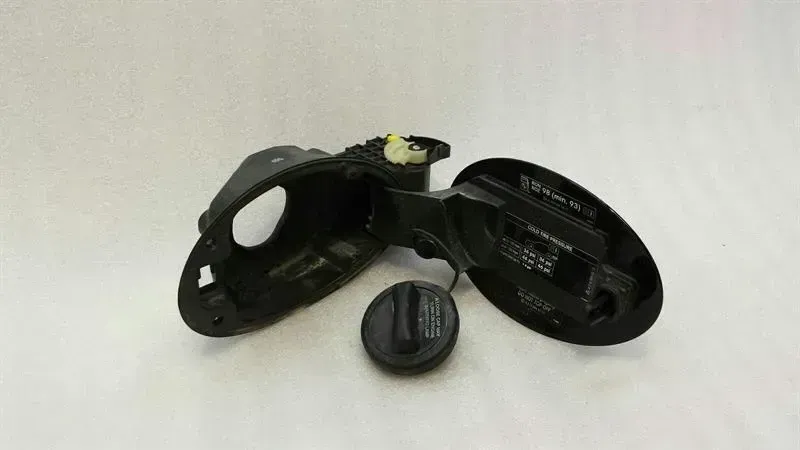 Mercedes CL W216 fuel filler cap A2166300067 fuel cap fuel flap