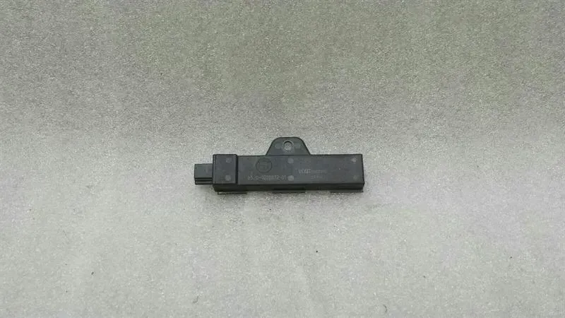 BMW 5 Series F07 GT Aerial / Antenna 9220832 Antenna Keyless Go