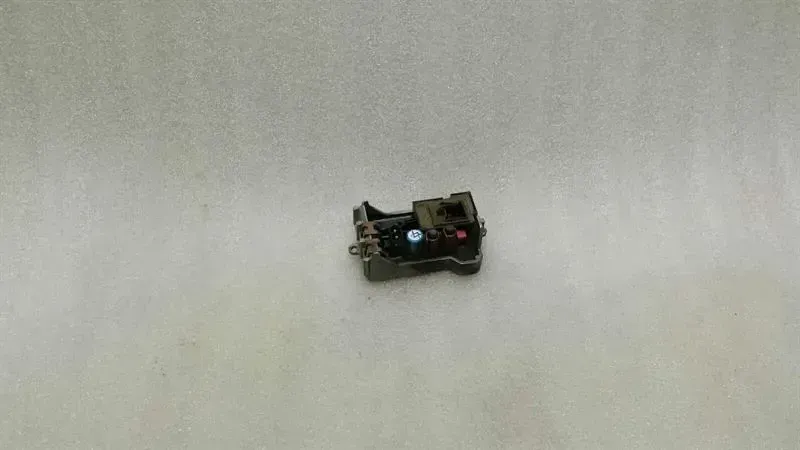 Mercedes E Class W211 Heater Resistor A2308216451 Blower Regulator Regulator