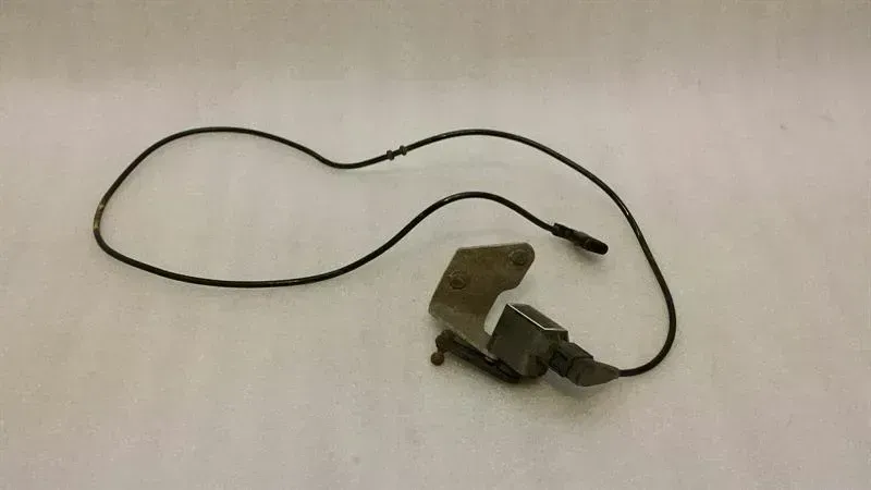 Mercedes CLS W219 Xenon Level Sensor A0105427717 Level Sensor