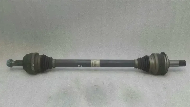 Mercedes C Class W205 Drive Shaft Rear RE A2053504019 Rear Right Drive Shaft