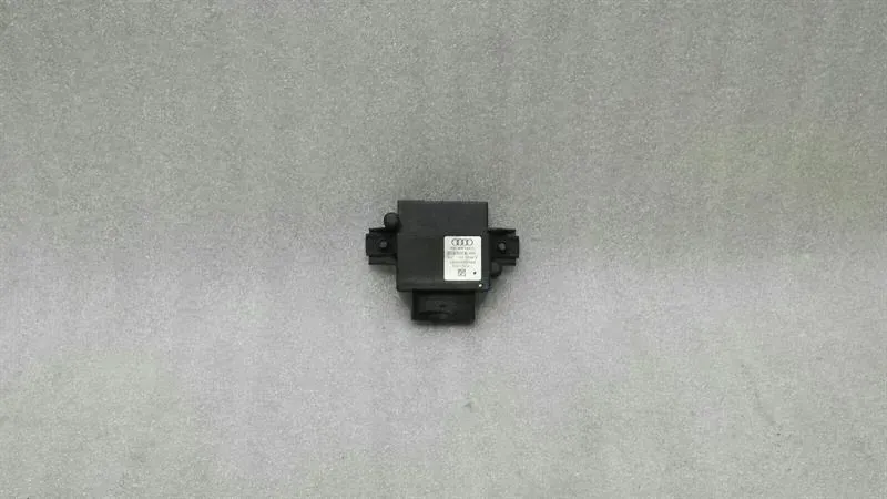 Audi A4 8K Fuel Pump Module 4G0906093H Control Unit Fuel Pump