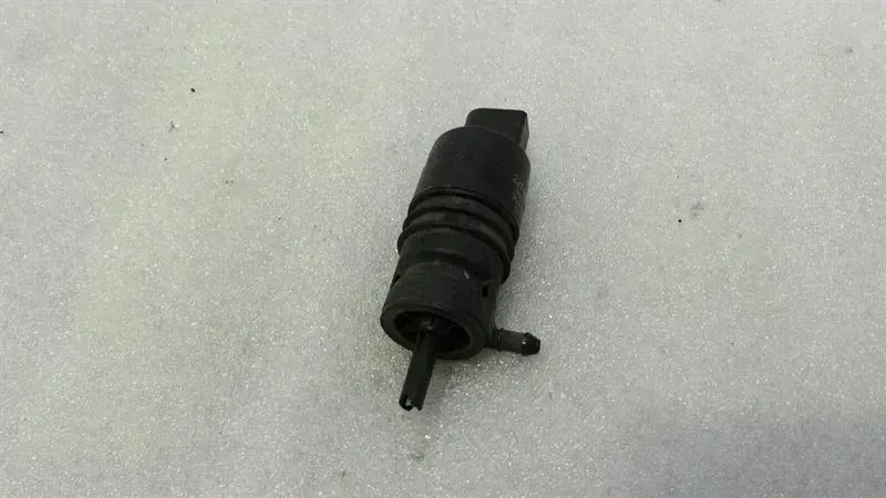 Mercedes W221 W204 W216 W212 Washer Fluid Pump A2218690121 Washer Water Pump