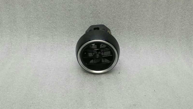 Mercedes C Class W205 Air Vent A2058304504 Ventilation Nozzle Vent Grille