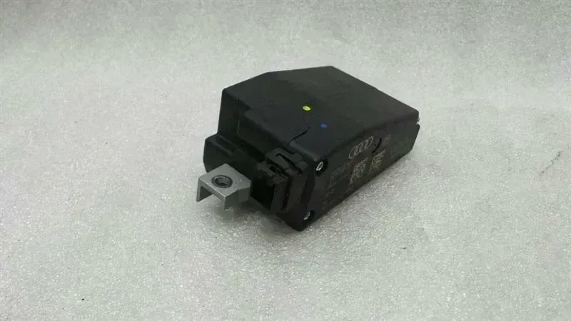 Audi A4 8K Steering Lock 8K0905852D Steering Column Lock