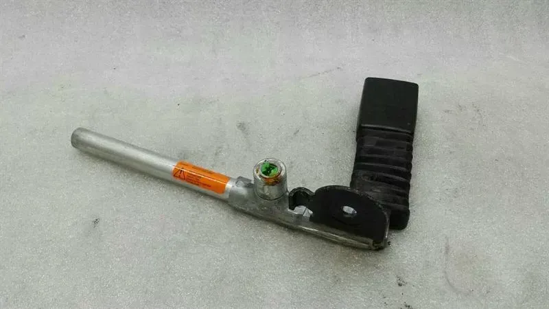 Mercedes CLK W209 Left Seatbelt Tensioner A2038602769 Seat Belt Tensioner Front Left