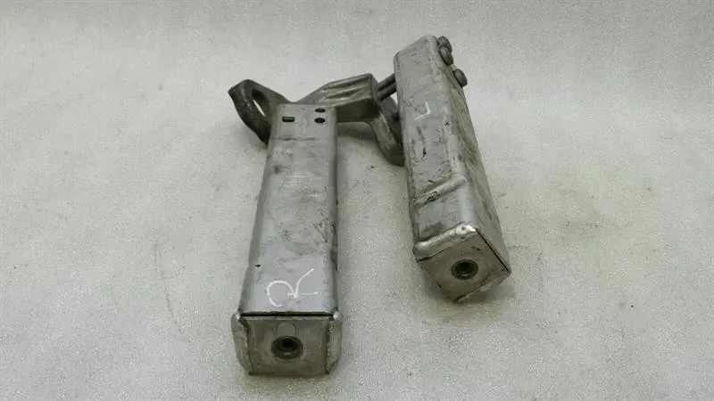 Mercedes C Class W205 Holder Bracket Set A2056205900 Holder Carrier SET