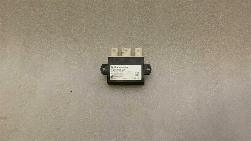 Mercedes C Class W205 Boat Module A2059055211 Tailgate Control Unit