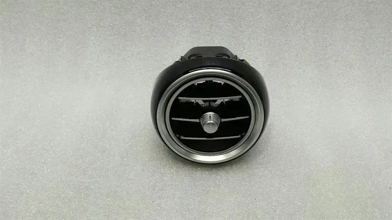 Mercedes C Class W205 RHD Right Air Vent A2058304204 Right Hand Drive