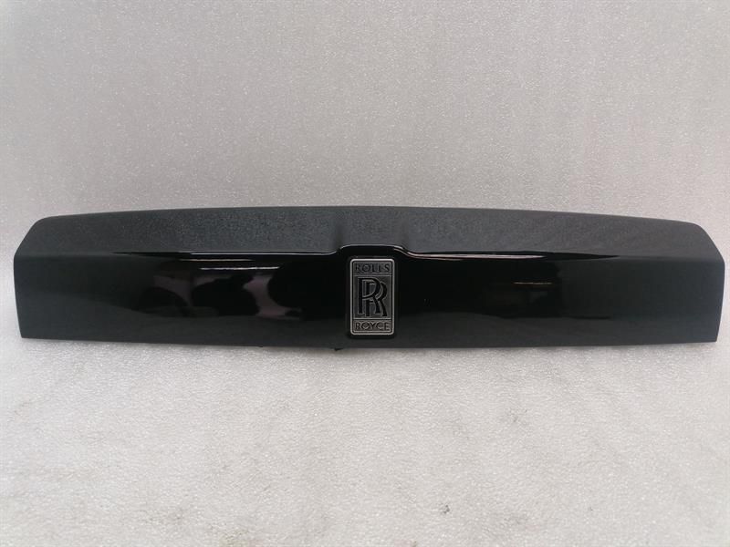 ROLLS ROYCE PHANTOM MK7 VII 7 BOAT LID 51137141782 COVER TAILGATE STRIP