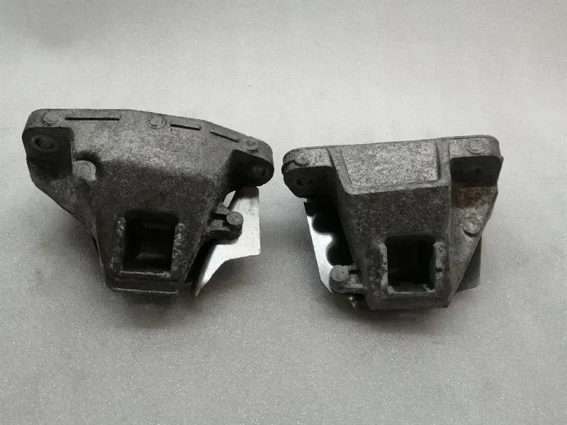 ROLLS ROYCE GHOST SERIES II 2 Engine Mount SET 22116777599 Motor Holder SET