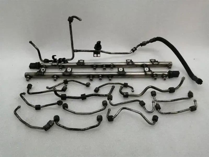 Rolls Royce Ghost Series II 2 Fuel Line SET 13538648630 Fuel Line SET