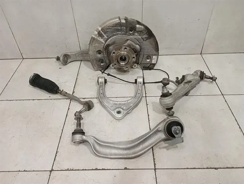 Rolls Royce Wraith RR5 Right Front Hub 31216853002 Wheel Bearing Housing Front Right