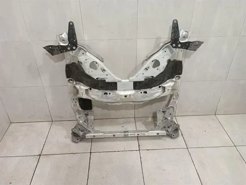 Rolls Royce Wraith RR5 COUPE Beam Subframe Front 31106854625 Front Axle Carrier