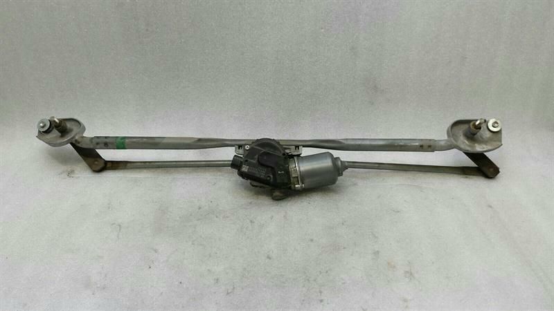 Dodge Challenger SRT Front Wiper Motor 68044165AA Wiper Motor Front