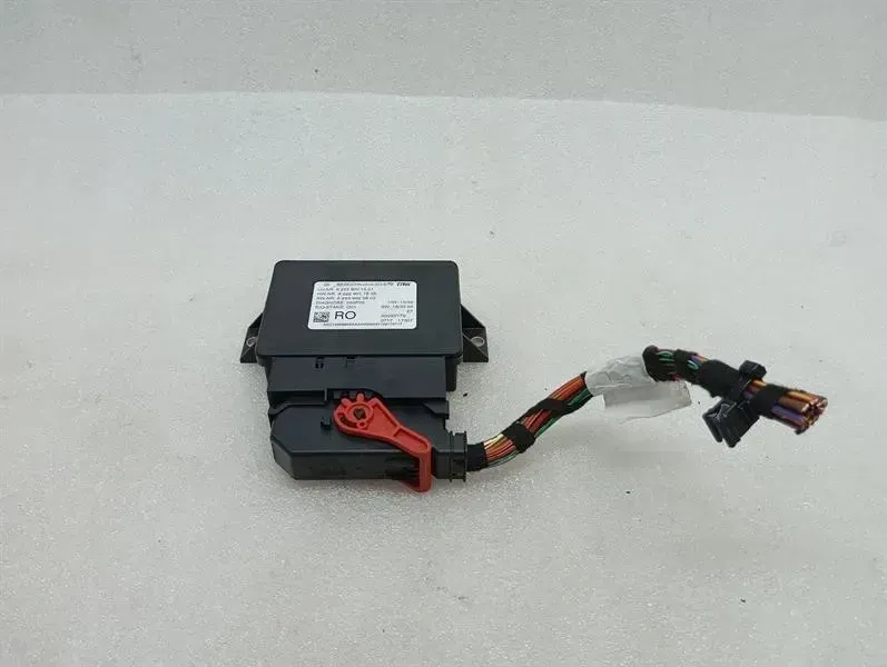 Mercedes C Class W205 Electronic Module A2539001501 Park Brake Control Unit