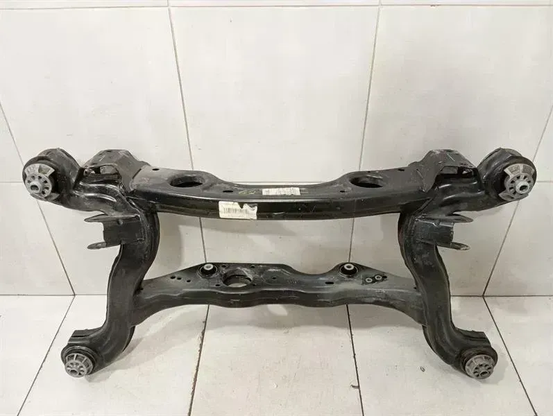 Mercedes GLA GLB Subframe Rear A2473503704 GLB 200 W247 Axle Frame Rear Axle