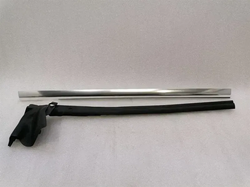 Mercedes CL W217 Left Body Moulding A2176730300 Bar Left