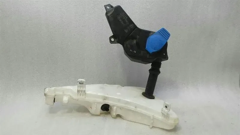 Audi RS6 4G washer fluid reservoir 4G8955451K washer fluid reservoir -