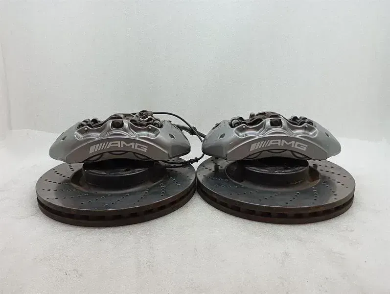 MERCEDES C63 AMG W205 BRAKE CALIPER A2054216798 FRONT SET BRAKE SYSTEM M177
