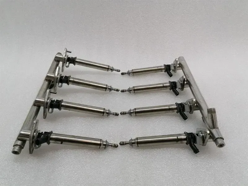 MERCEDES W205 C63 AMG Fuel Rail A2740701195 Fuel Injector Molding Injector -