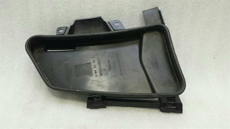 Mercedes GT C190 GT R AMG AIR DUCT A1908304000 RHD RIGHT HANDLEBAR