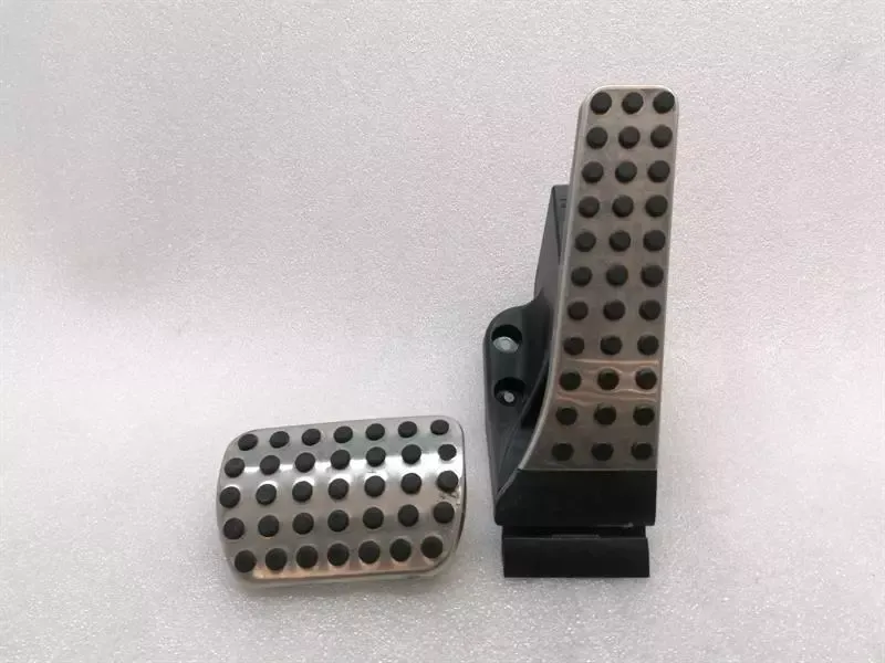Mercedes GT 4-DOOR X290 GT63S AMG Gas Pedal (Electrical) A2053000104 Accelerator Pedal