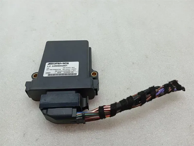 Mercedes C Class W205 Electronic Module A2909002801 Control Unit DIFF LOCK