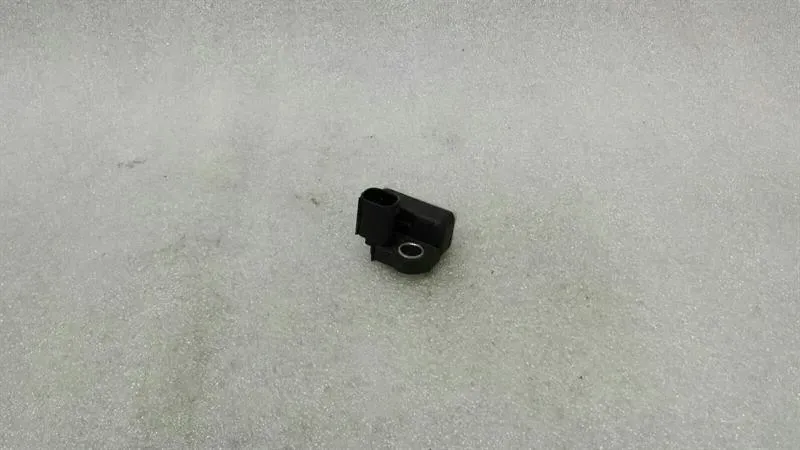 Mercedes C Class W205 Crash Sensor A0009057600 Impact Sensor SRS C63 AMG-