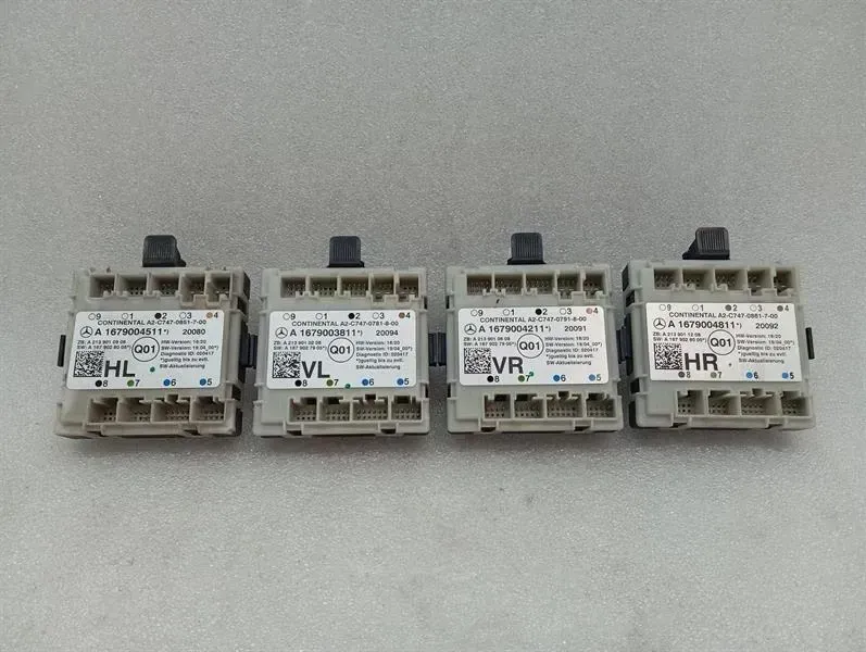 Mercedes C W205 Electronic Module A1679003811 Control Unit DOOR SET