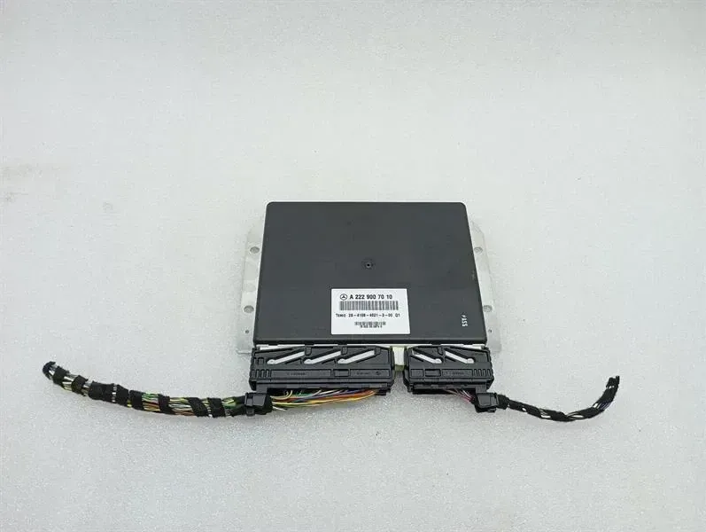 MERCEDES C CLASS W205 ELECTRONIC MODULE A2229007010 PNEUMATIC SUSPENSION CONTROL