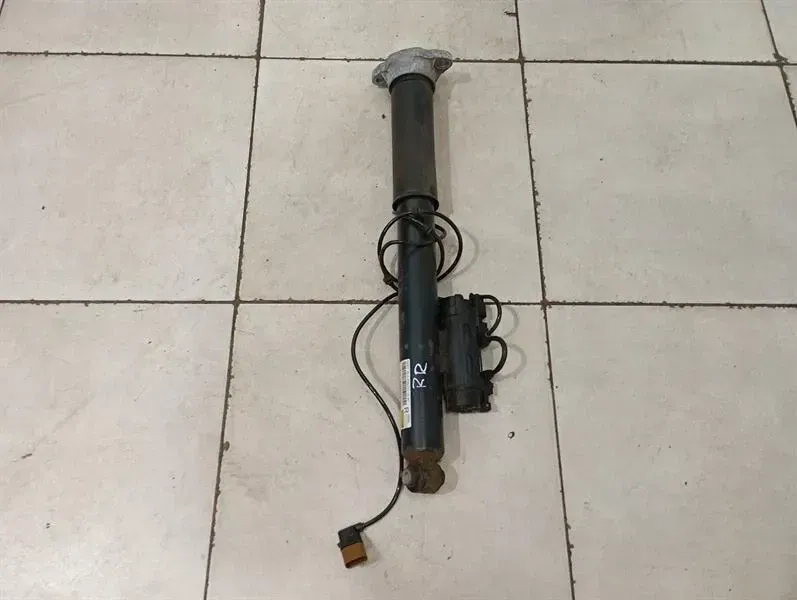 Mercedes C Class W205 Shock Absorber Rear A2053201400 Rear Shock Absorber